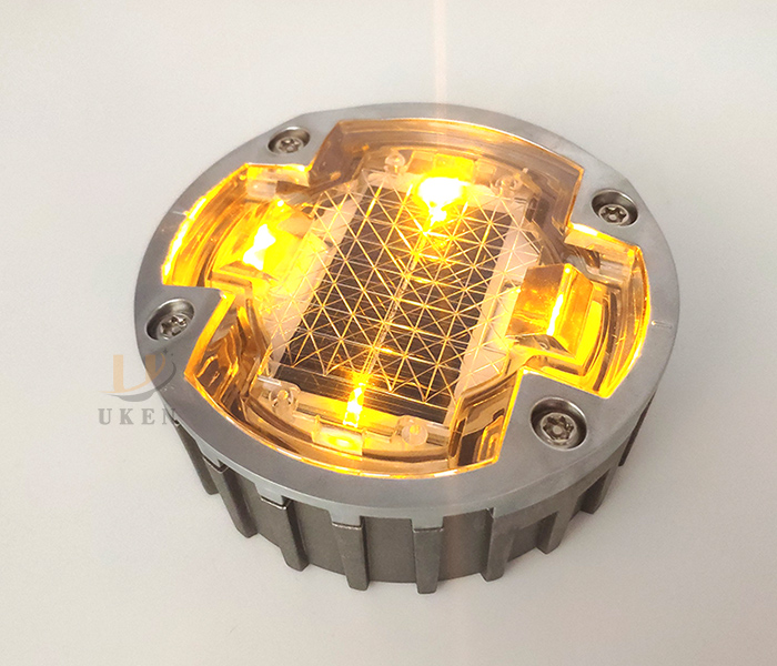 G105 Solar Road Stud