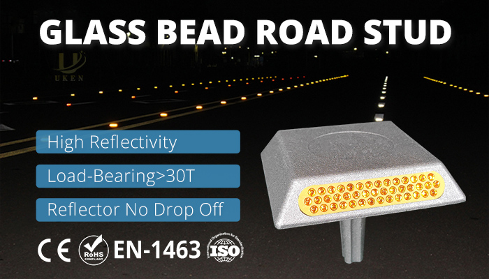 UK-B001 Glass Bead Road Stud