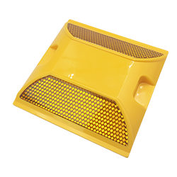 reflective road stud